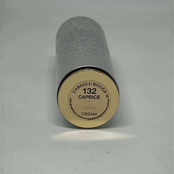 Lancôme L’Absolu Rouge Hydrating Lipstick Holiday Edition - 132 Caprice - Picture 3 of 4